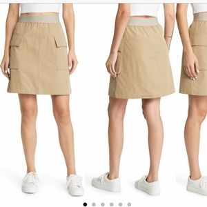 Essential skirt size medium